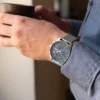 Montre homme Boss Skytraveller 1514149 44 mm en acier inoxydable avec cadran bleu et chronographe