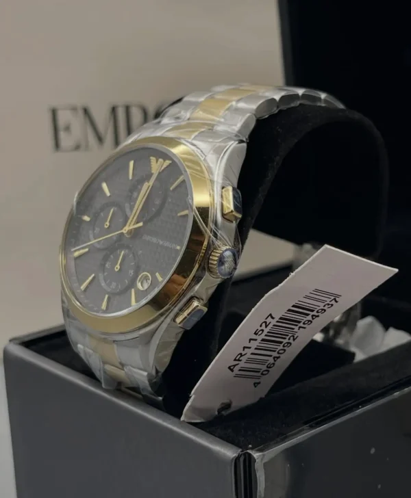 emporio-armani-ar11527-montre-homme-profil-boitier-couronne.webp EMPORIO ARMANI Paolo AR11527 Montre Homme Chronographe Bicolore