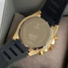 guess-gw0263g1-momentum-dos-boitier-acier-dore-homme-au-maroc.webp Guess GW0263G1 Momentum montre homme dorée avec cadran noir et bracelet silicone noir