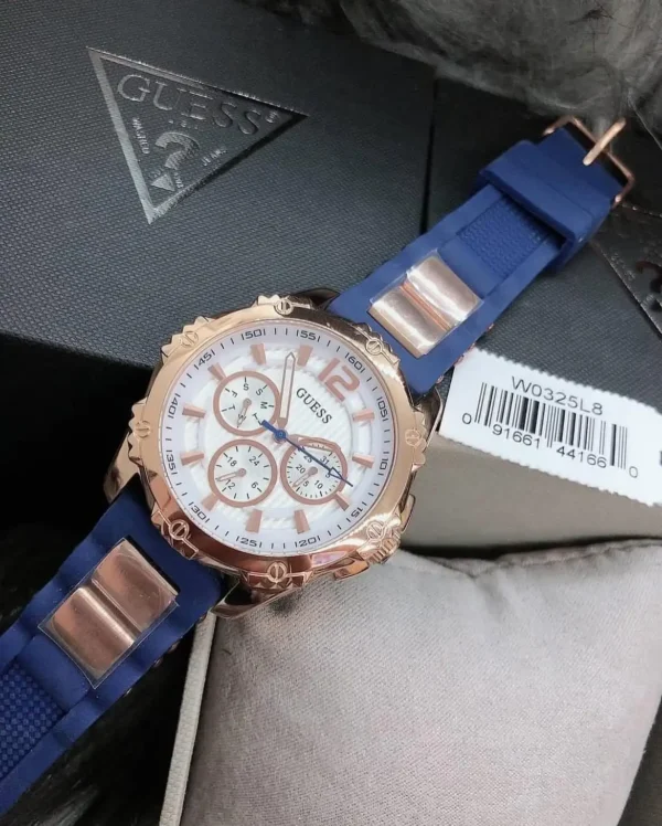 guess-w0325l8-intrepid-2-cadran-blanc-multifonction.webp GUESS W0325L8 Intrepid 2 – Montre Femme Bleu et Rose Gold