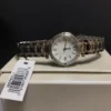 guess-w0767l1-montre-femme-presentee-dans-son-ecrin.webp GUESS Park Ave South W0767L1 Montre Femme Argentée