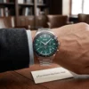 hugo-boss-1514241-detail-cadran-vert-texture.webp Montre Homme Hugo Boss 1514241 Strike Chrono – Cadran Vert & Acier 41 mm
