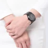 michael-kors-mk6625-femme-cadran-noir-acier-noir-portee-maroc.webp Montre Femme Michael Kors MK6625 Channing Acier Noir Cadran Pailleté