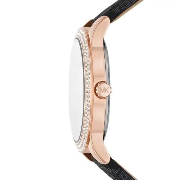 michael-kors-mk6968-montre-femme-profil-bracelet-detail.webp MICHAEL KORS Tibby MK6968 Montre Femme Cadran Noir Cristaux
