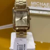 michael-kors-mko1031-monroe-bracelet-acier-ton-or-maroc.webp Michael Kors MKO1031 Monroe – Petite montre femme dorée