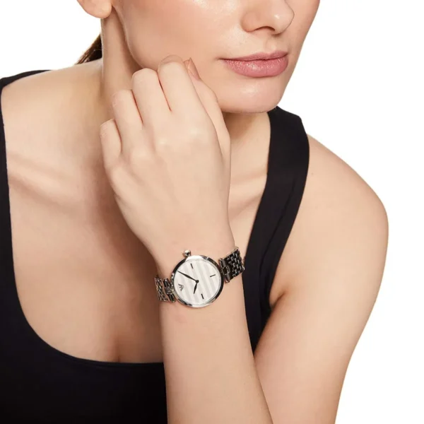 Montre Femme Emporio Armani Arianna AR11195 – Cadran Blanc Rayé Violet, Boîtier 32 mm, Bracelet Acier Argenté