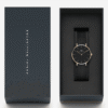 montre-daniel-wellington-femme-petite-mesh-noir-coffret-officiel.png Daniel Wellington Classic Petite 28mm Noir – Mesh Noir Cadran Noir Femme