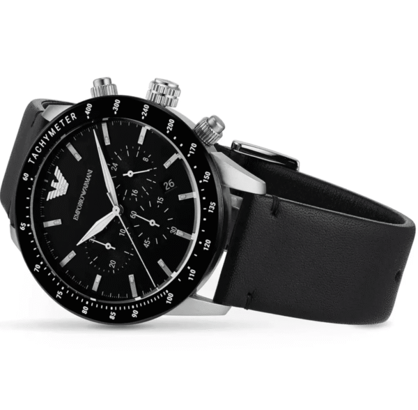 montre-emporio-armani-ar11243-vue-angle-cuir-noir.png Montre Emporio Armani Mario AR11243 Homme — Chronographe Noir Cuir