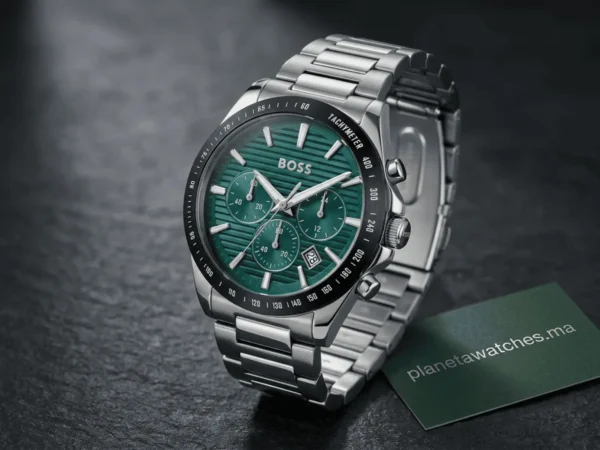 montre-hugo-boss-1514241.webp Montre Homme Hugo Boss 1514241 Strike Chrono – Cadran Vert & Acier 41 mm