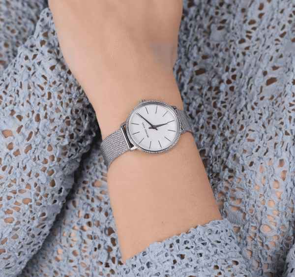 montre-michael-kors-mk4618-femme-portee-au-poignet.png Montre Michael Kors Mini Pyper MK4618 Femme