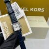 Michael Kors Petite Monroe MKO1099 – Rectangulaire Argenté Cuir Bleu Marine (MKO1099)