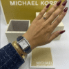 Michael Kors Petite Monroe MKO1099 – Rectangulaire Argenté Cuir Bleu Marine (MKO1099)