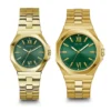 pack-couple-guess-gw0849g2-gw0873l2-montres-dorees-cadran-vert.webp Coffret Couple GUESS GW0849G2 & GW0873L2 – Doré et Vert